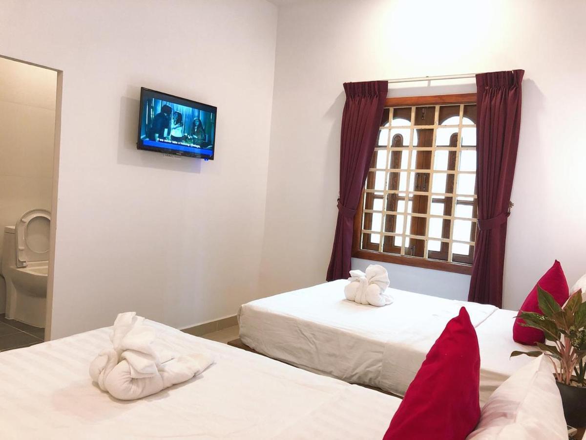 พูลไซด์ วิลลา Hotel พนมเปญ ภายนอก รูปภาพ